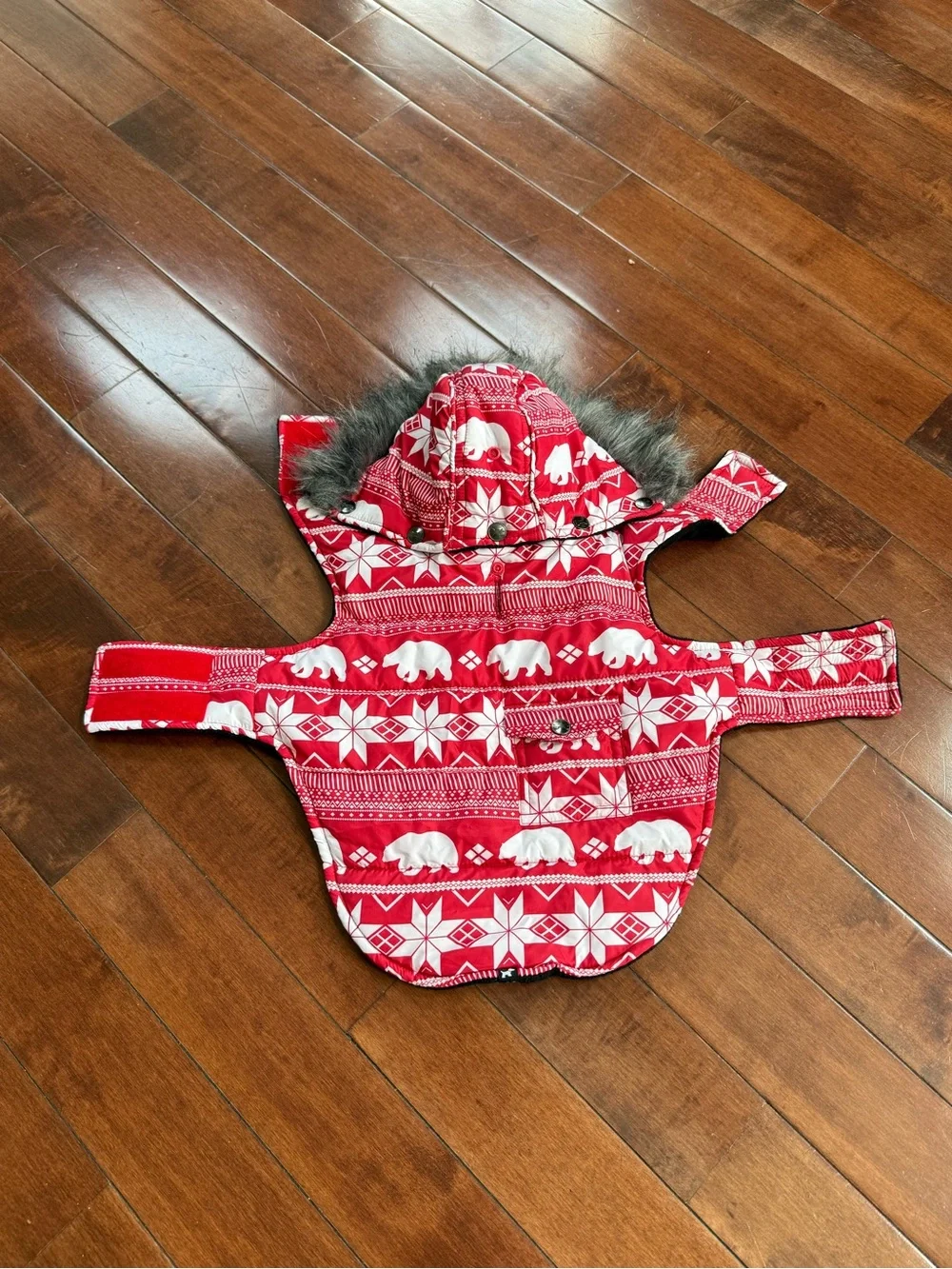 Hotel Doggy Red Polar Bear Fair Isle Hooded Dog Jacket, size Medium